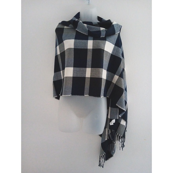 Accessories - Plush‎ Scarf Wrap Blue Black Plaid Large with Fringe Academia Cozy Old Money Lux